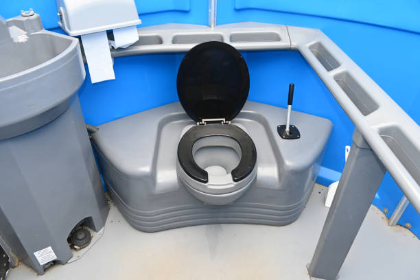 Portable Toilet Options We Offer in Gladstone, MO